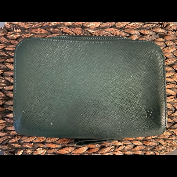 Louis Vuitton Green Epi Leather Pouch - Picture 7 of 7